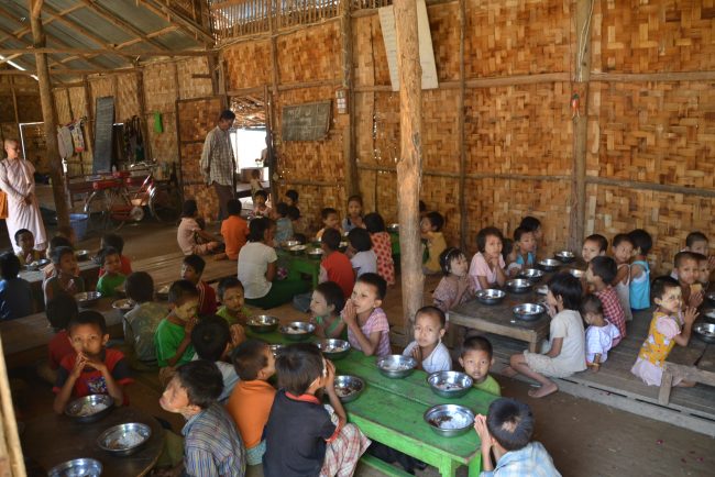 ミャンマーの孤児院