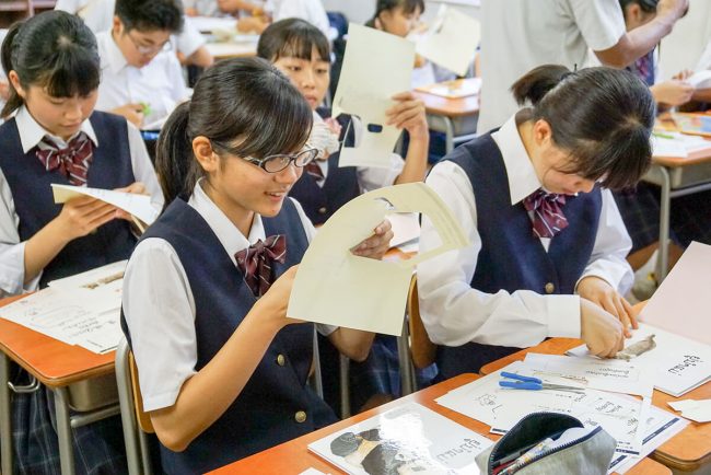 八王子市立由木中学校の生徒が「絵本を届ける運動」に参加