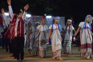 難民子ども文化祭　若者の踊り